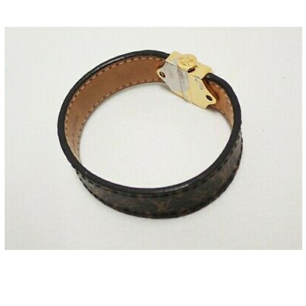 - RARE! Louis Vuttion Vachette Leather Bracelet Cuff in Louis V box - Picture 7 of 13
